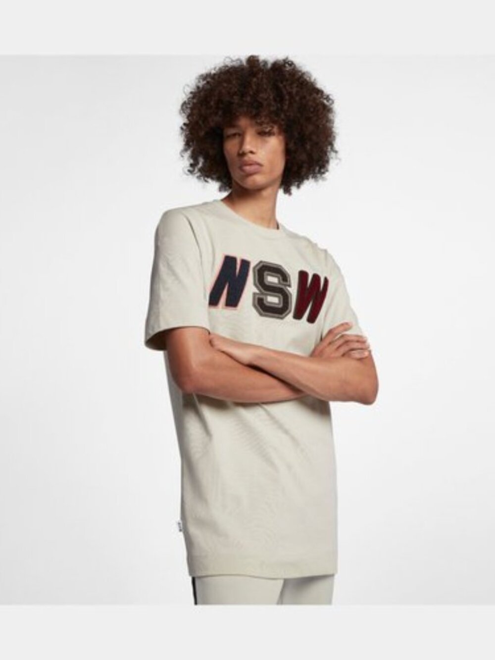 Nike Sportswear NSW Patch Heavyweight T-Shirt Men's Sz M Beige NWT